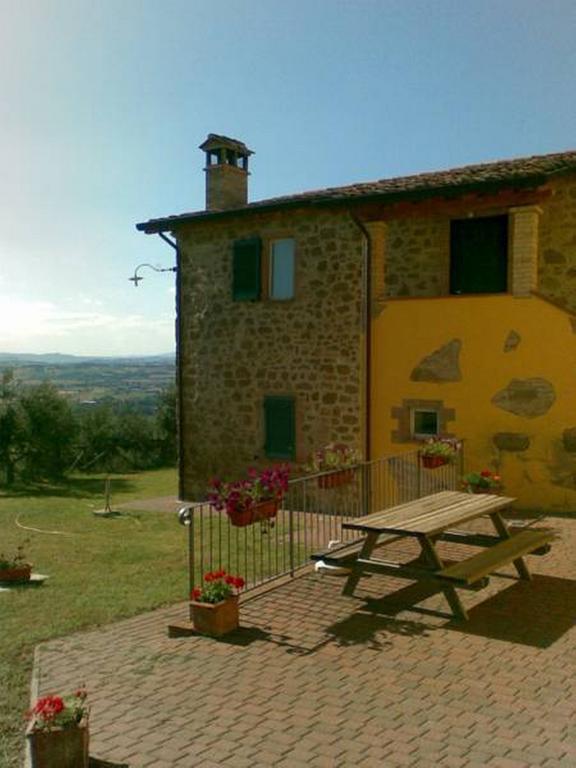 Il Poggio Delle Ginestre Guest House Torgiano Eksteriør bilde