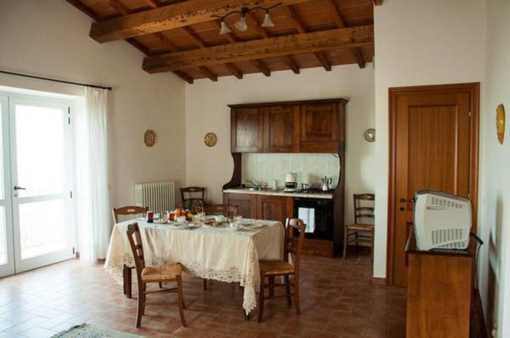 Il Poggio Delle Ginestre Guest House Torgiano Eksteriør bilde